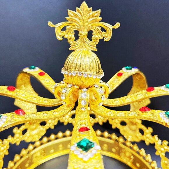 Gold Imperial State Crown: Vintage Royal Jewelry, Holy coronation crown - Picture 3 of 8